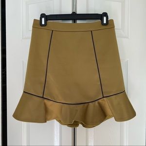 BCBG cute skirt